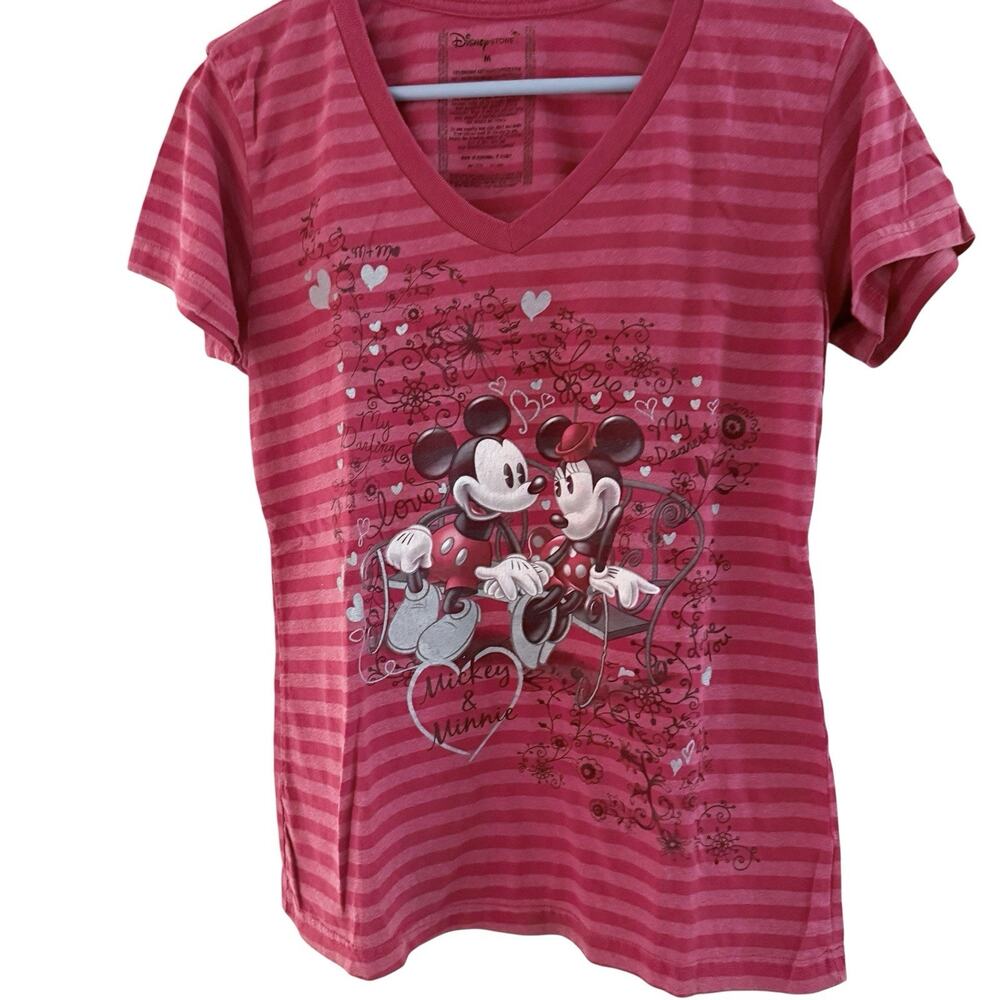 Disney Womens M Medium Tee Shirt Mickey Minnie Graphic‎ Red V-Neck Short Sleeve